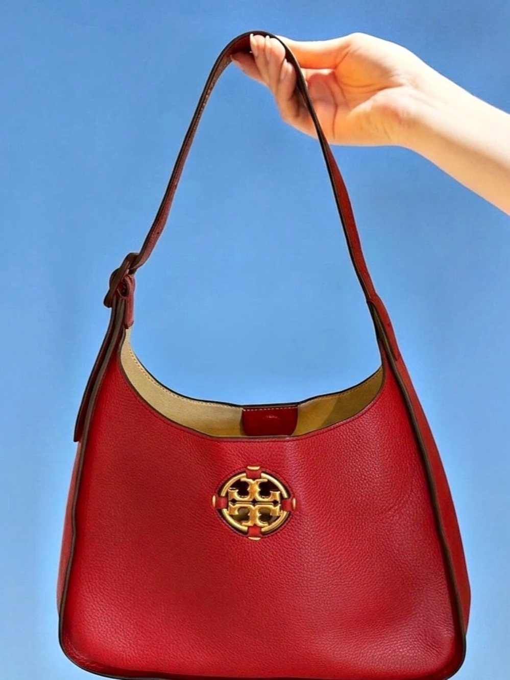 Tory Burch Red Pebbled Leather with Gold-Tone Double T Logo Shoulder Bag❤️